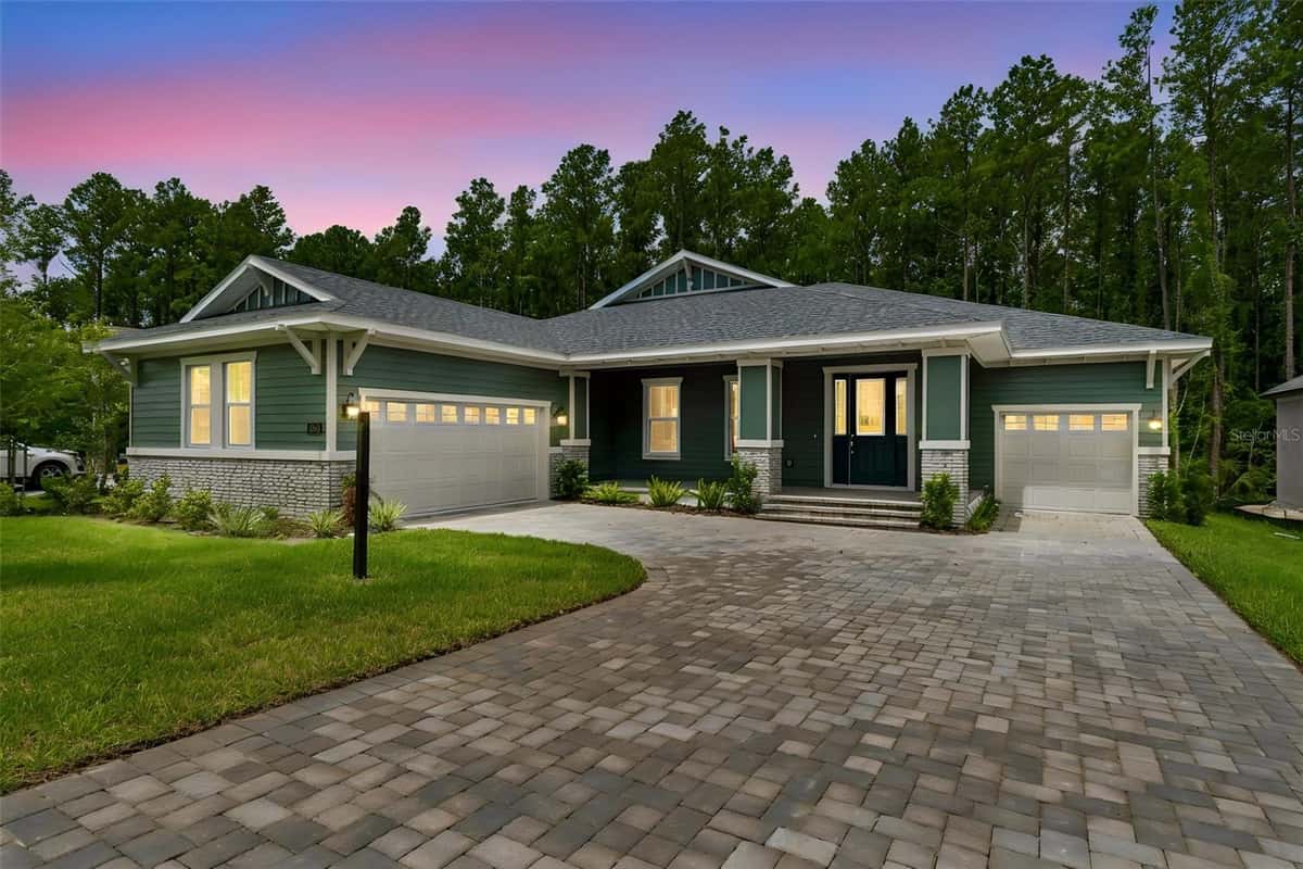 4881 MAJESTIC HILLS LOOP