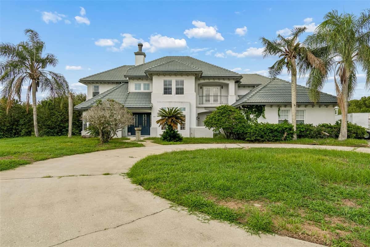 4482 BEGONIA COURT