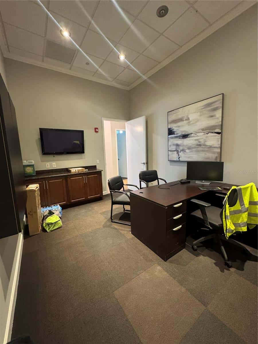 1112 CHANNELSIDE DRIVE