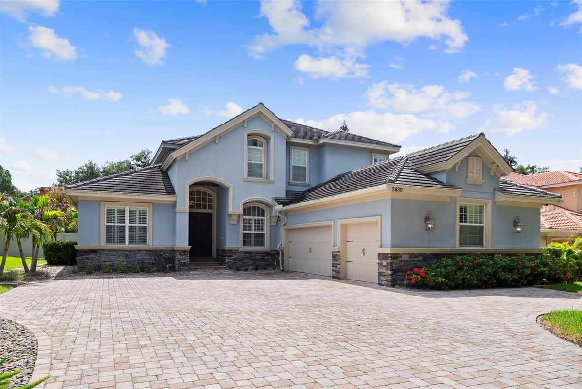 2689 WATERS EDGE COURT