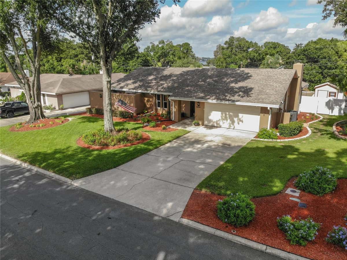 5456 HOUSTON DRIVE