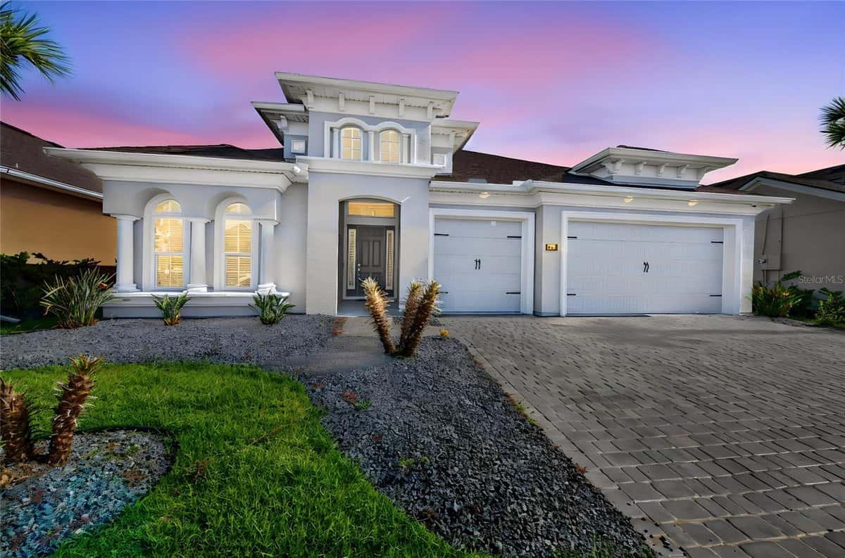 305 AQUAMARINE WAY