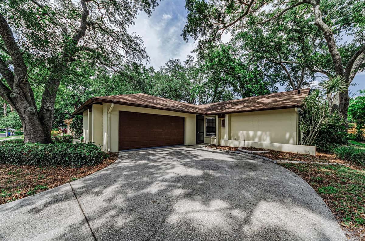 260 ARBOR GLEN DRIVE