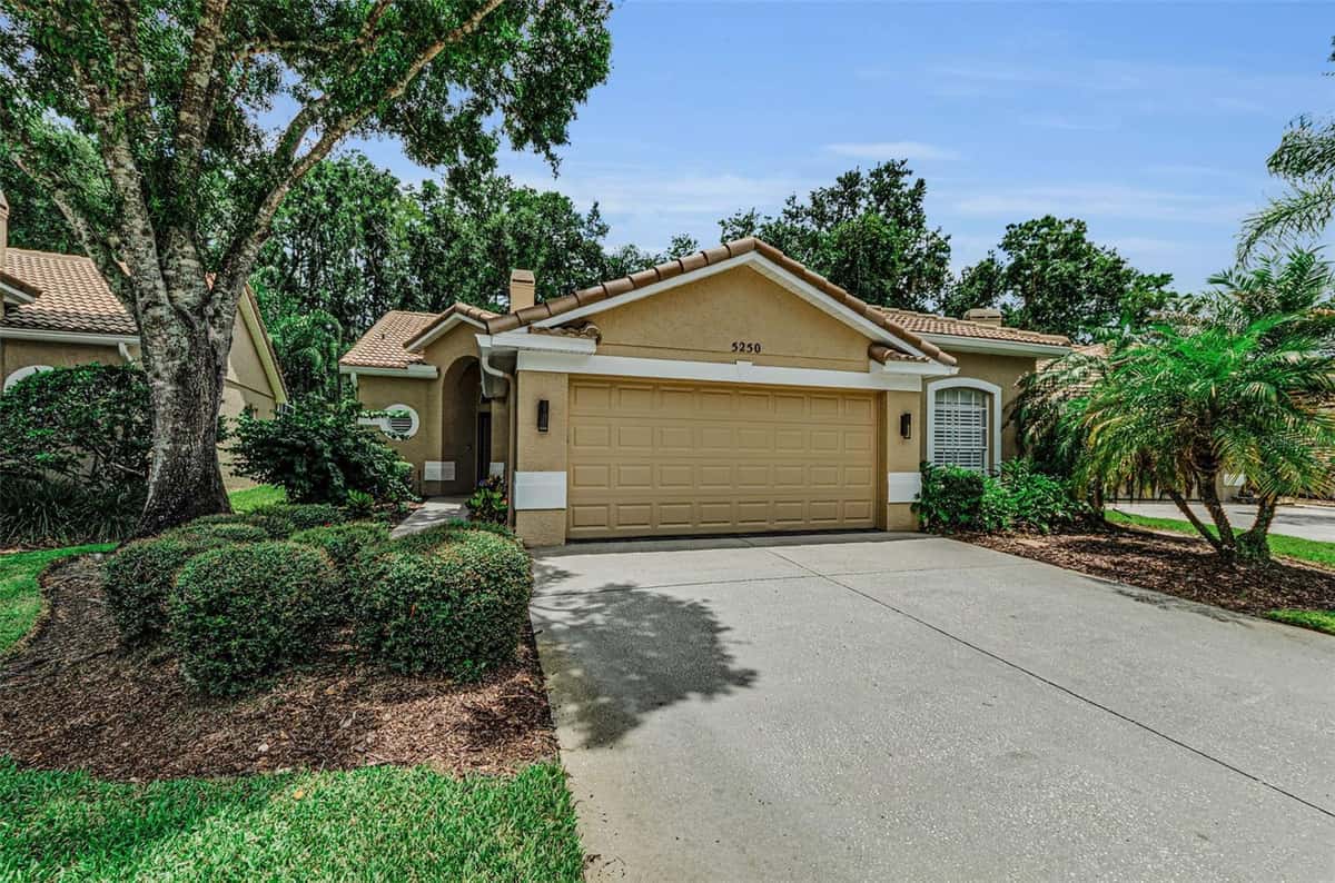 5250 PINEHURST COURT