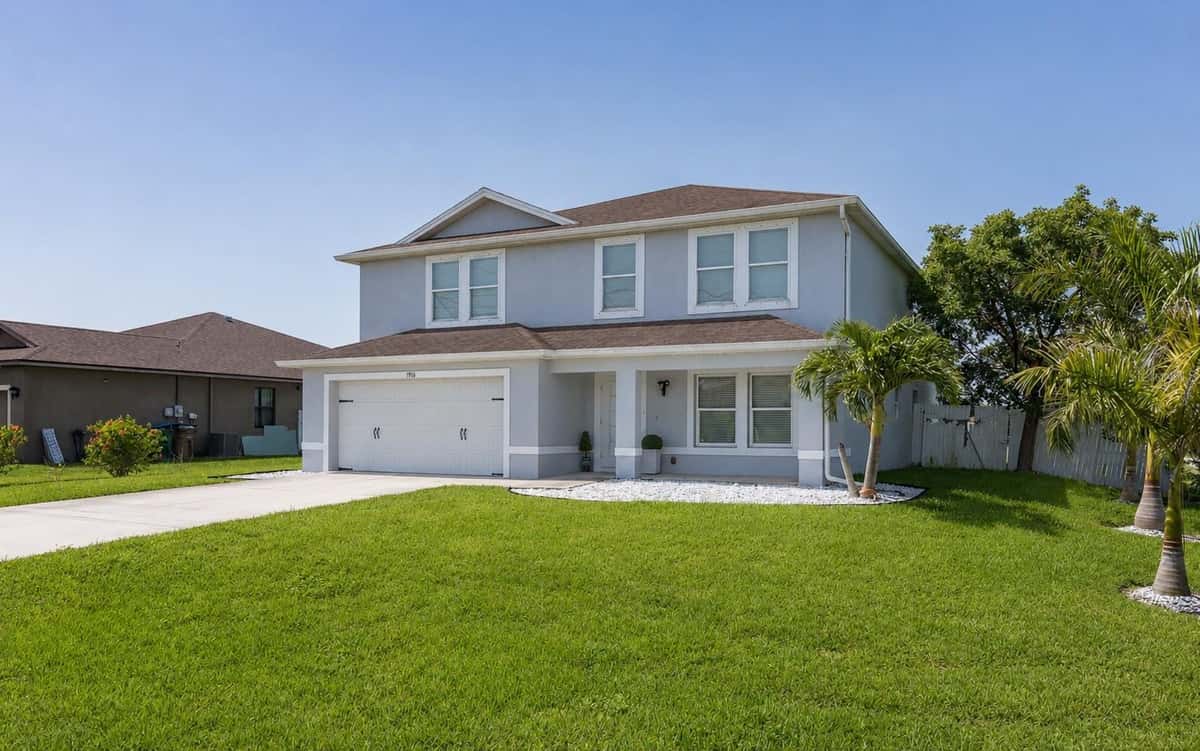 1916 12TH TERRACE