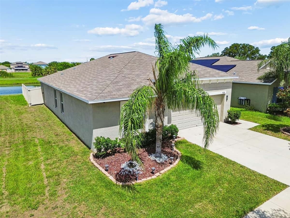 928 ZONE TAILED HAWK PLACE