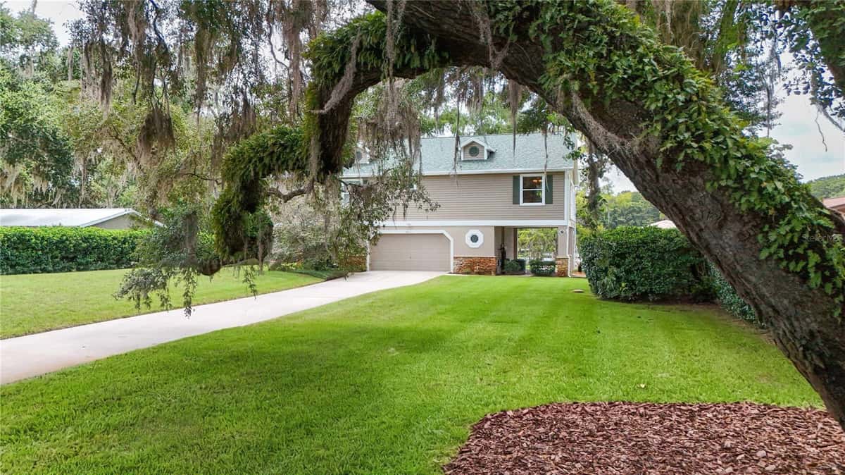 6610 MERLEING LOOP