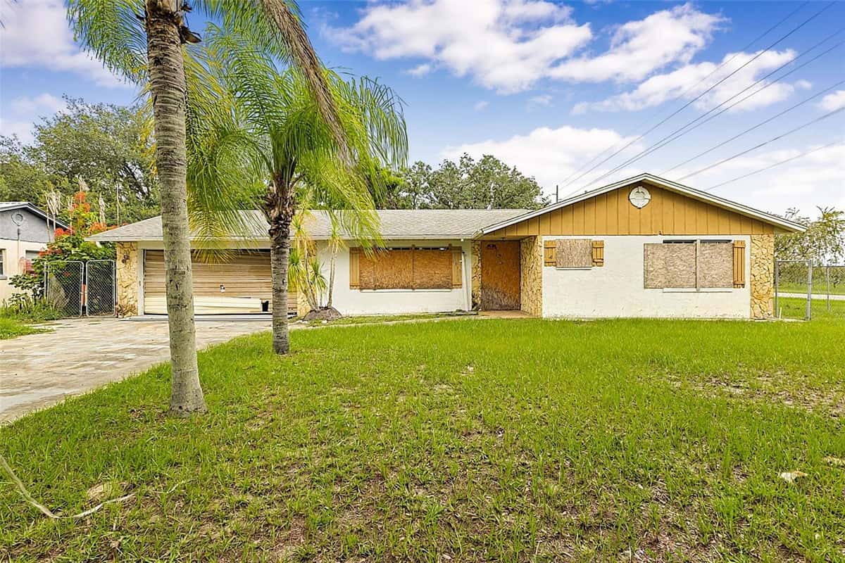 4830 COCO PALM DRIVE