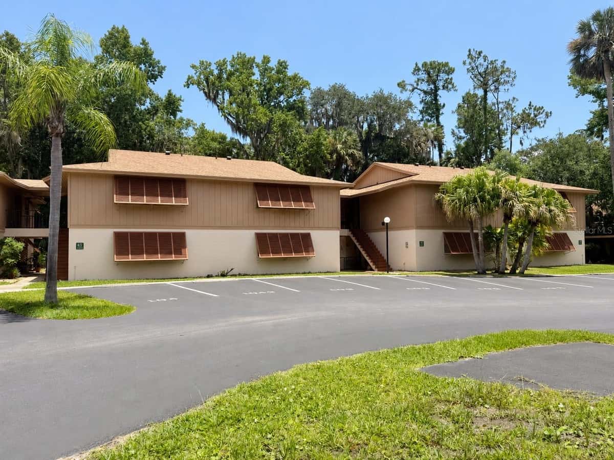 100 SWEETGUM WOODS COURT