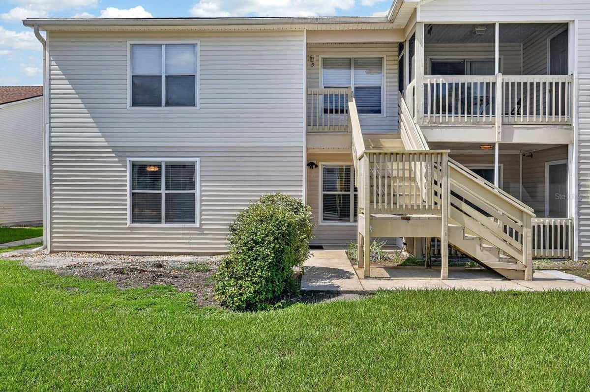 1600 BIG TREE ROAD