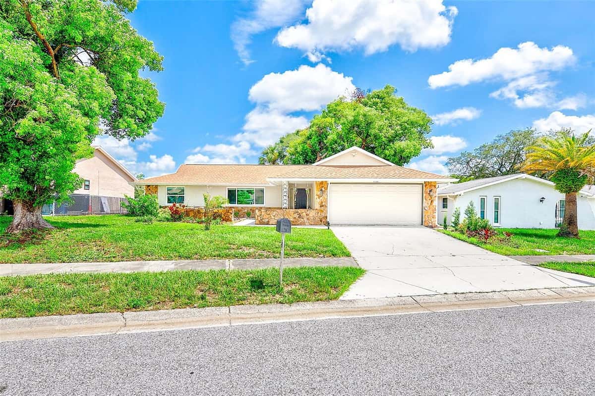 8741 HONEYCOMB DRIVE