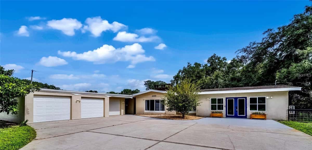 1200 LAKE HARNEY ROAD