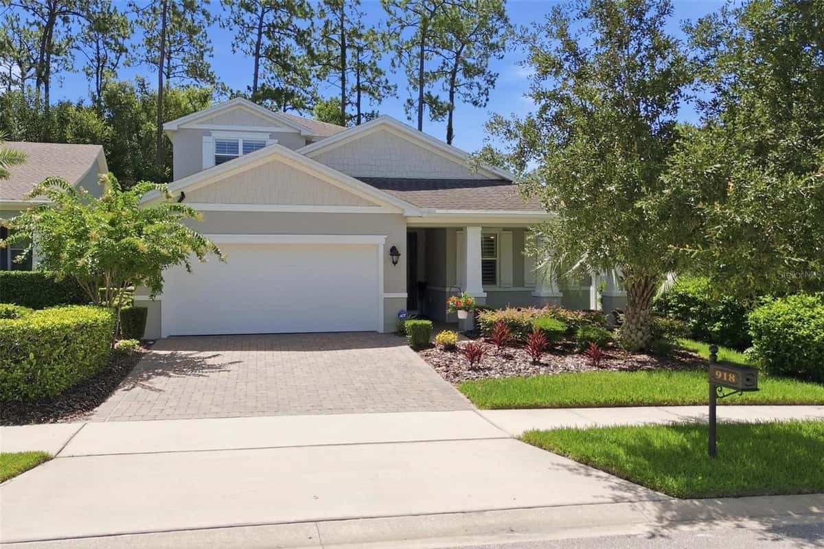918 VICTORIA HILLS DRIVE