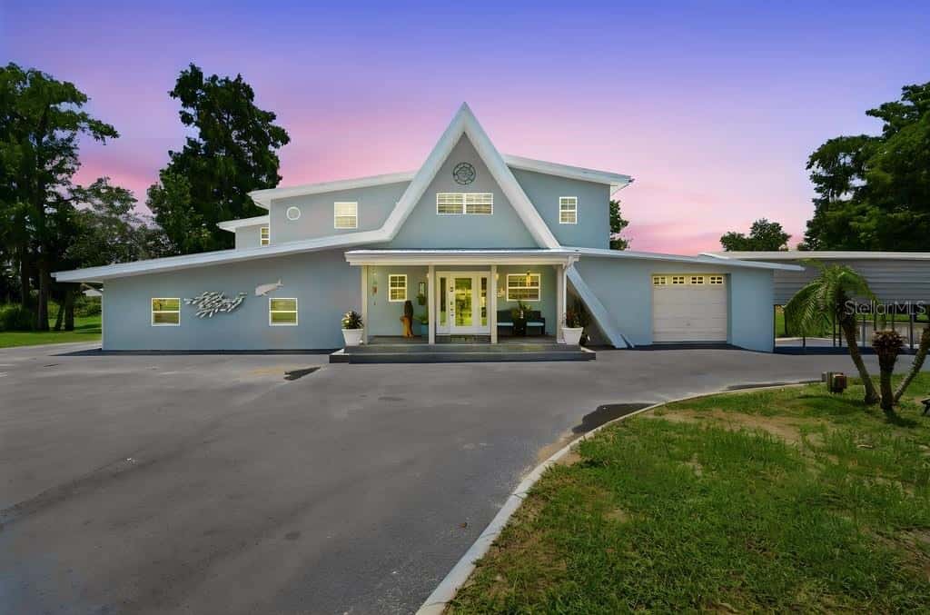 220 BRANDY COURT