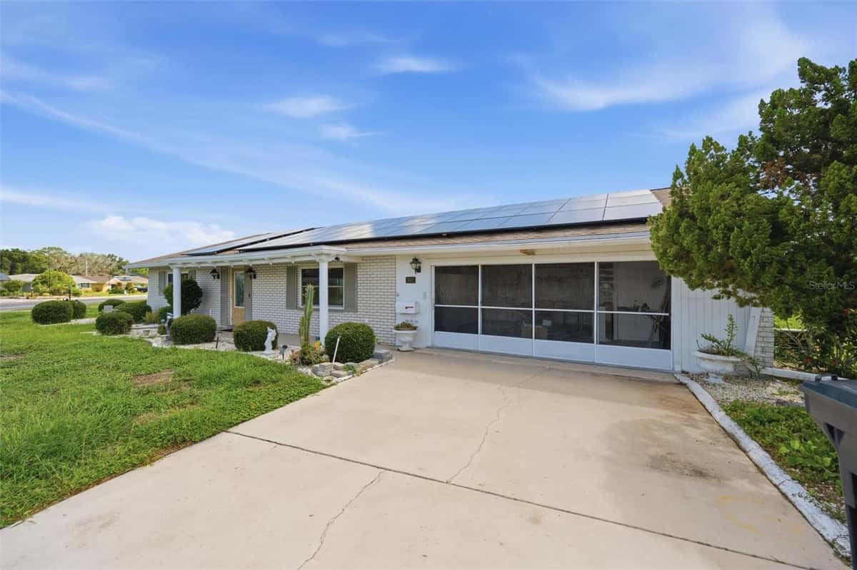 1811 MILFORD CIRCLE