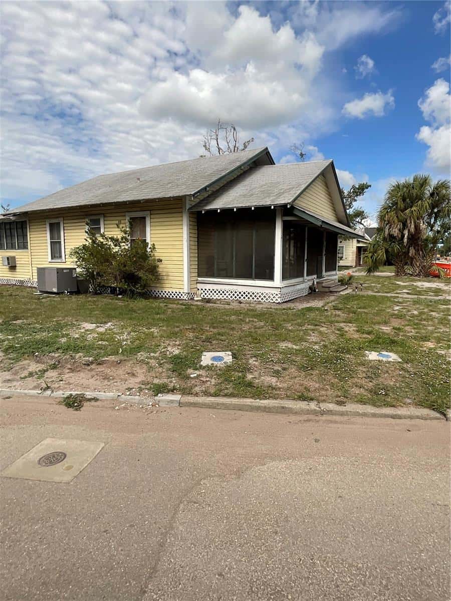 628 MAGNOLIA STREET