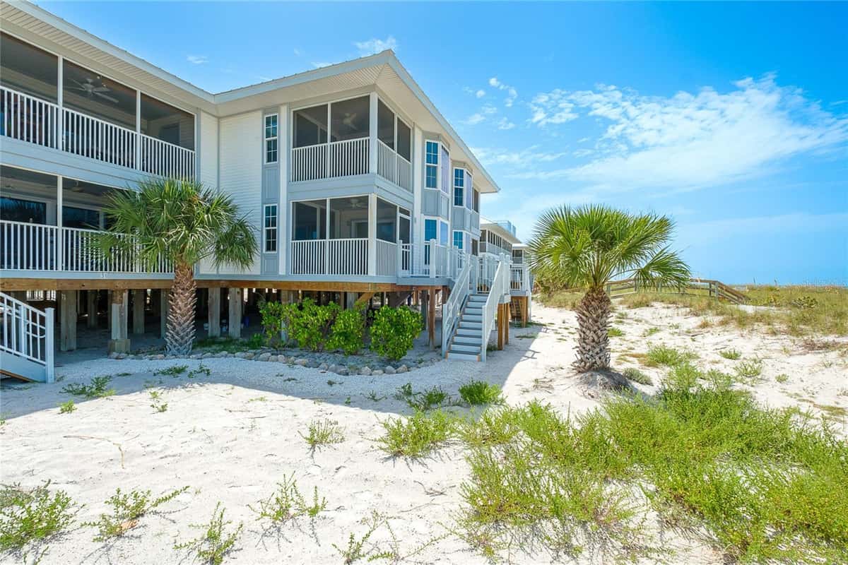 7462 PALM ISLAND DRIVE