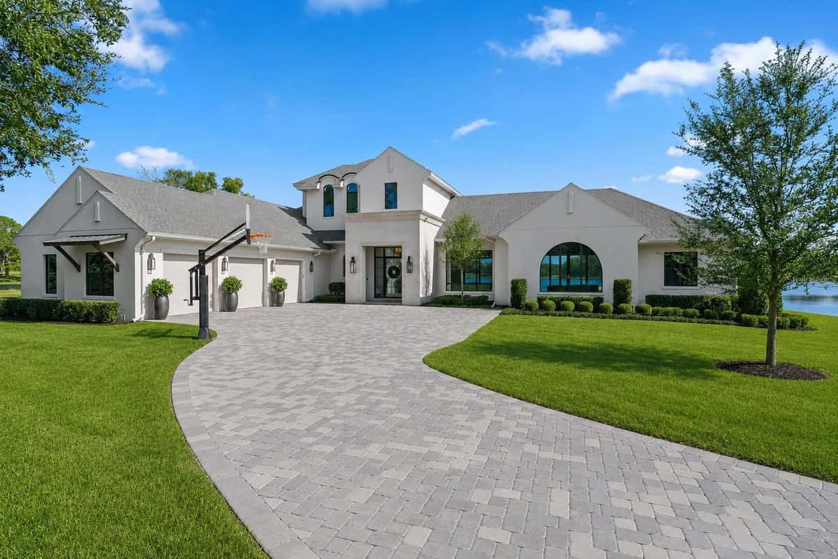 320 EVANSDALE ROAD