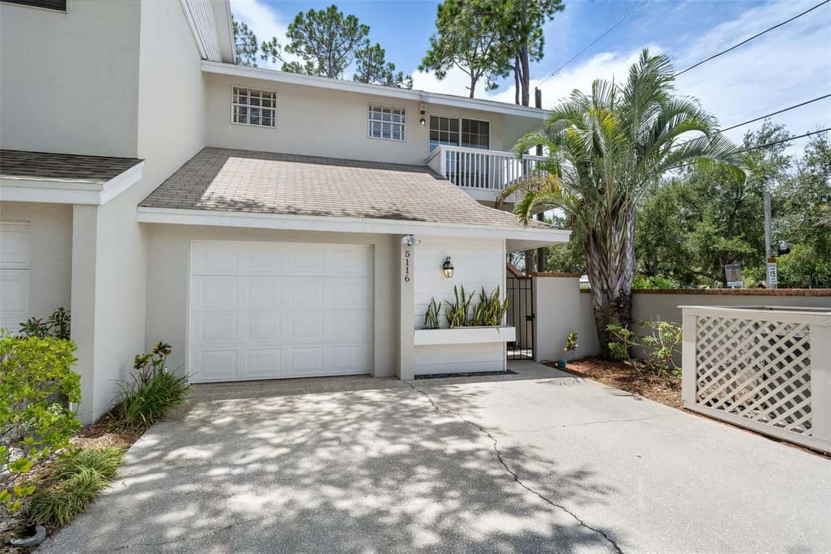 5116 BAYSHORE BOULEVARD