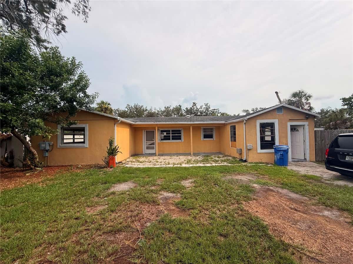806 SHELL POINT ROAD