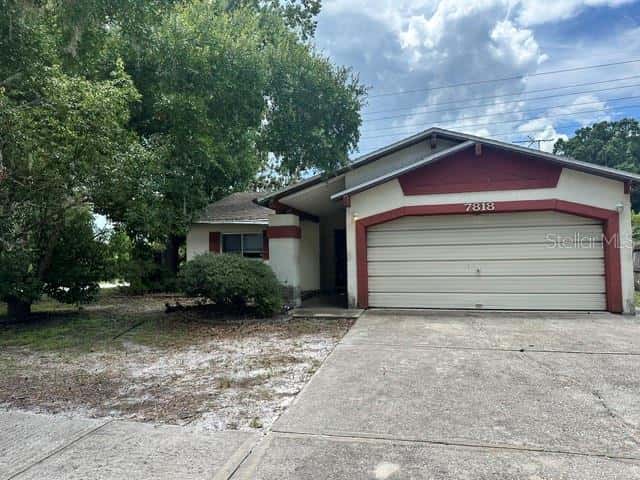 7818 ROYAL HART DRIVE