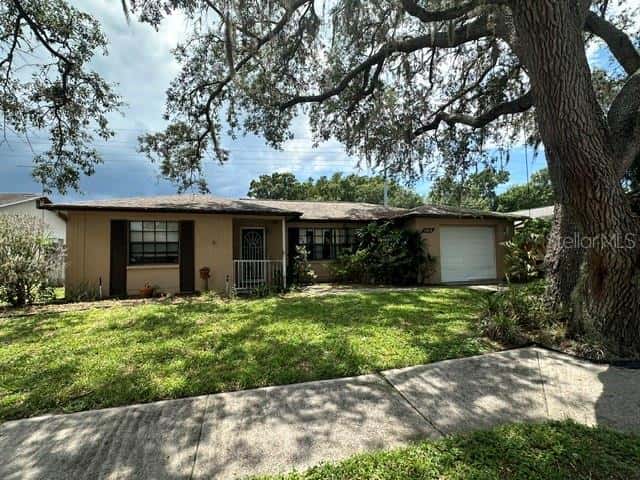 7812 ROYAL HART DRIVE