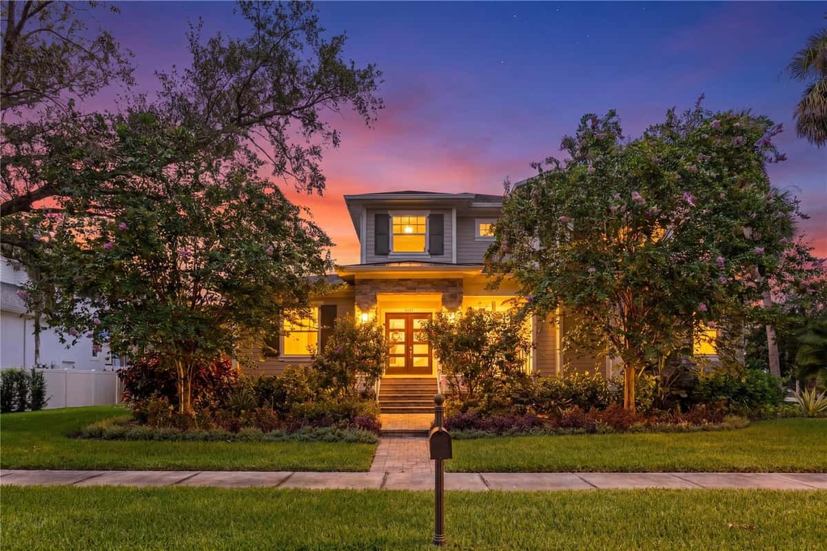 5016 EVELYN DRIVE