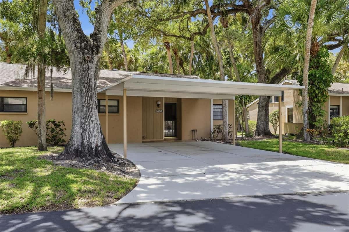 5063 VILLAGE GARDENS DRIVE
