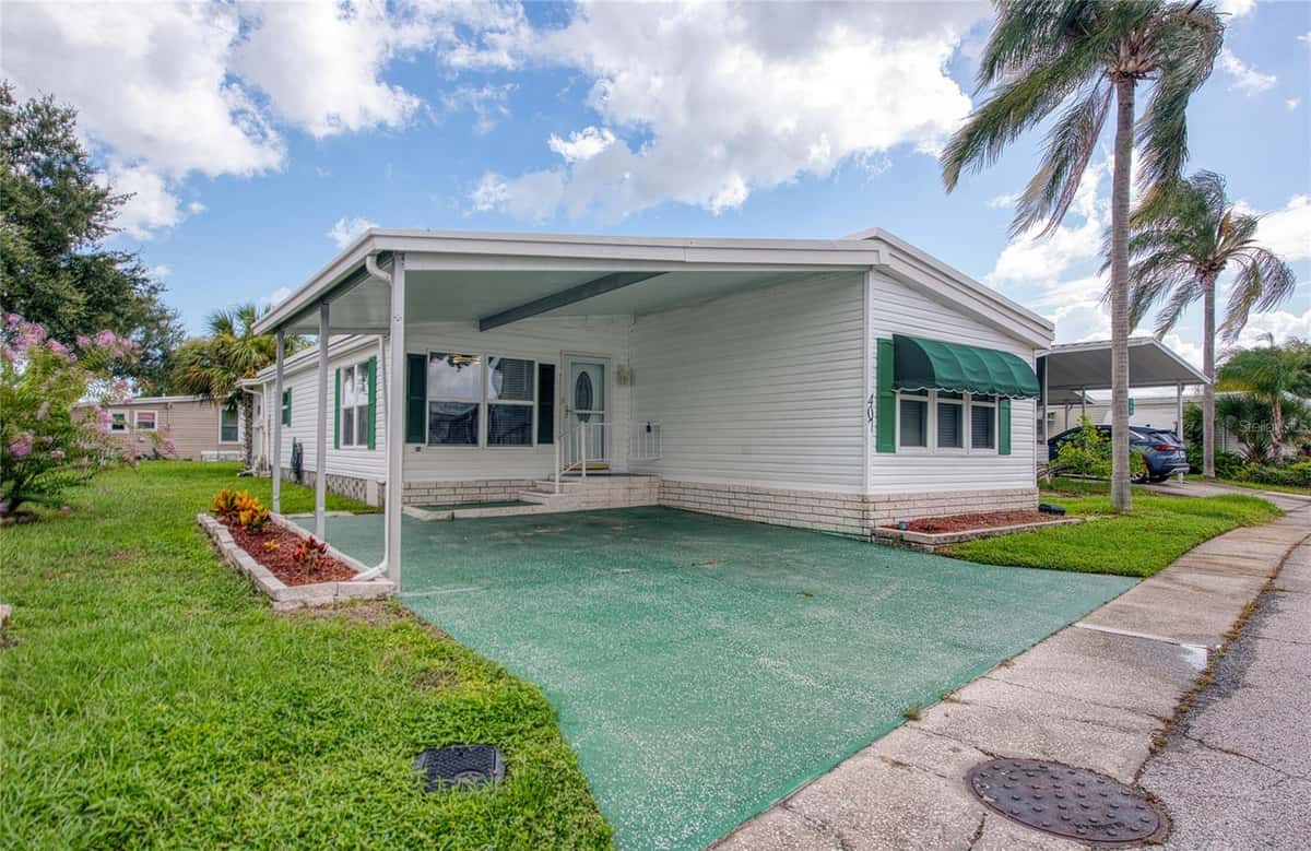 407 DOLPHIN DRIVE