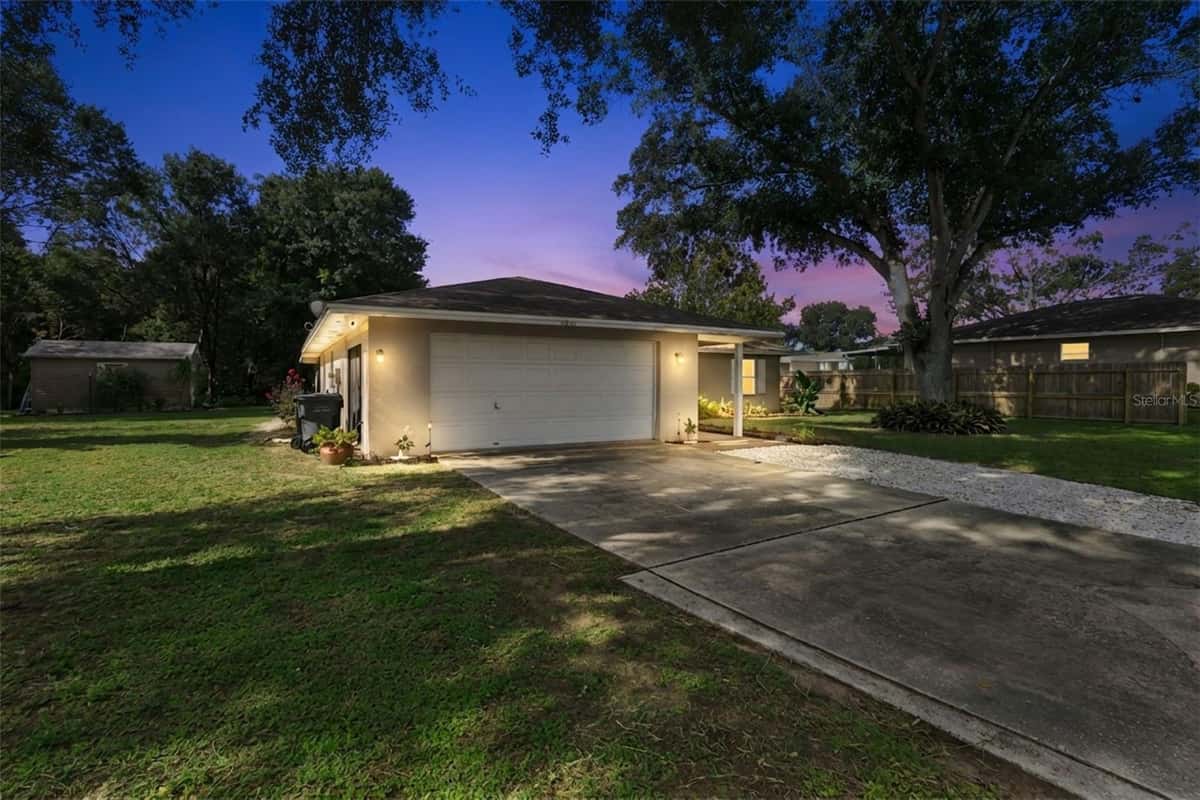 5432 SOUTHGROVE PLACE