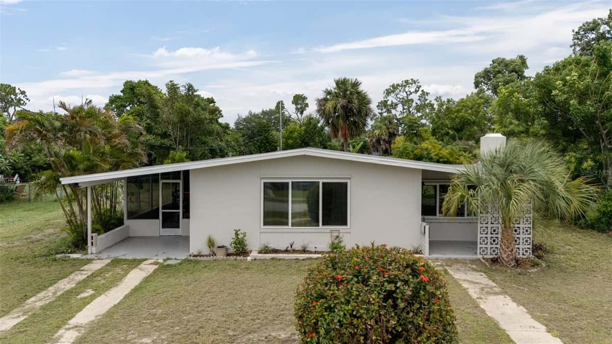 3213 NORMANDY DRIVE
