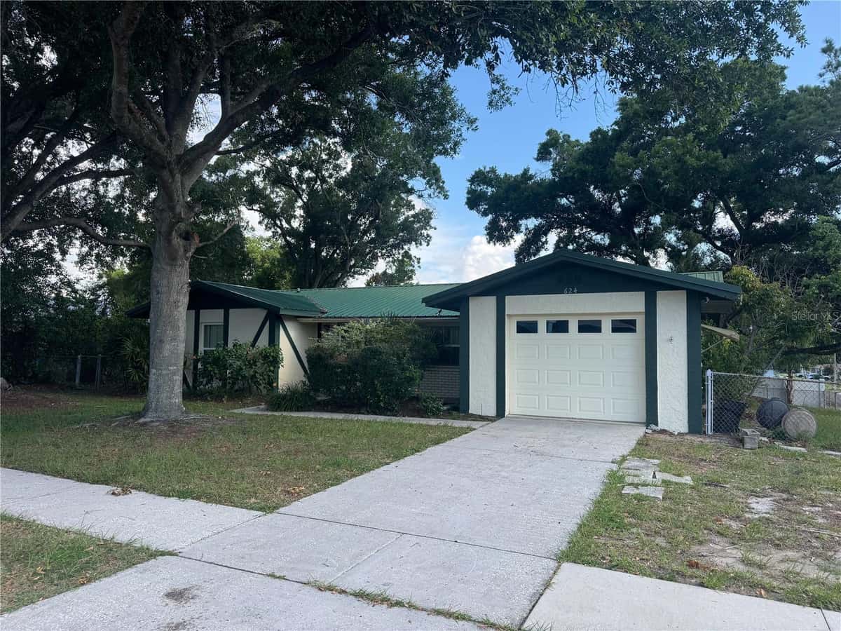 624 WOOD ROAD