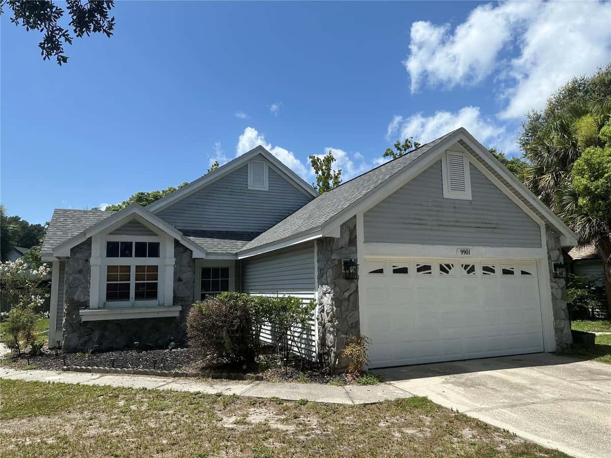9901 ALOMA BEND LANE