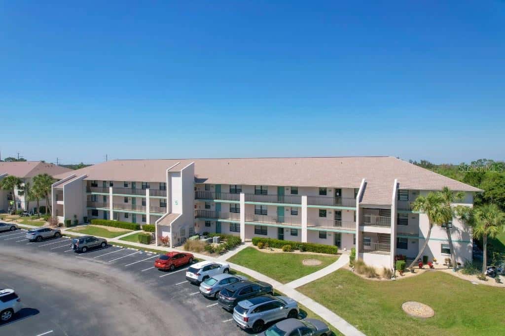 175 KINGS HIGHWAY