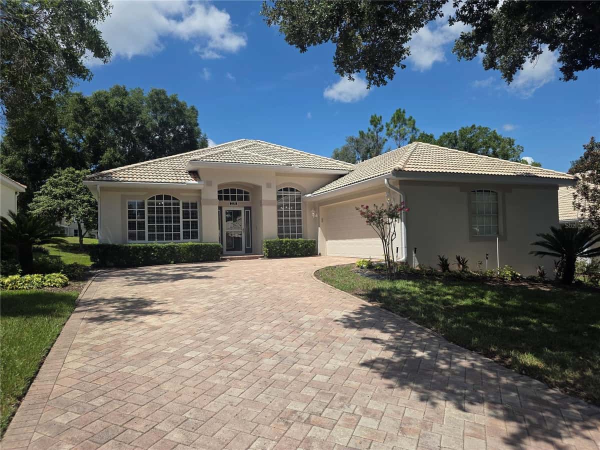 2131 SAINT IVES COURT
