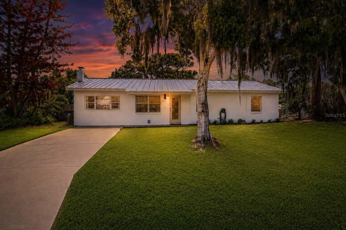 2824 YULE TREE DRIVE