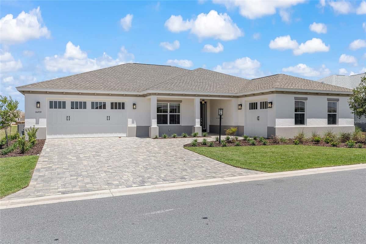 10233 82ND PLACE ROAD