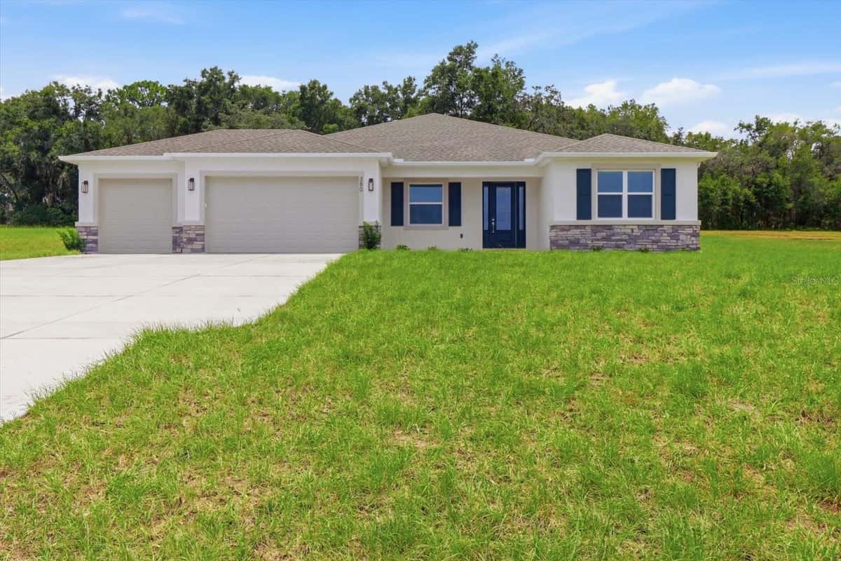380 DUSTY COURT