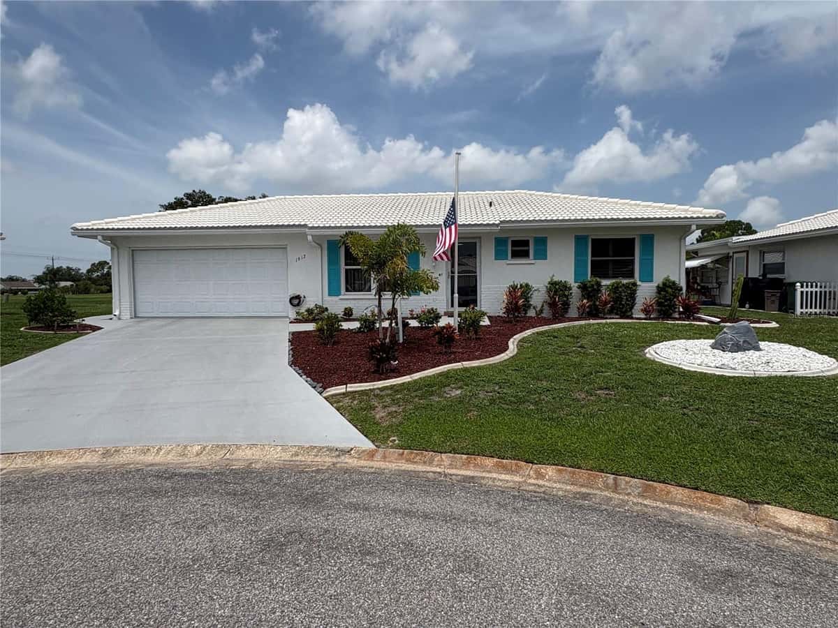 1612 ELMWOOD DRIVE