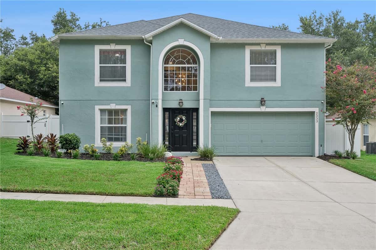 2333 FOXTREE ROAD
