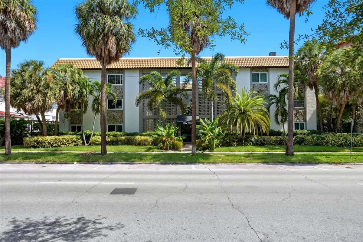 125 5TH AVENUE