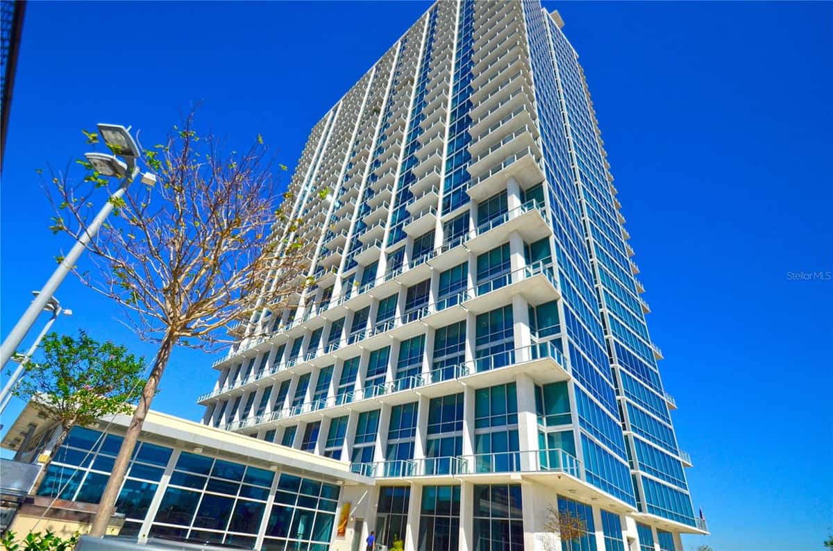 150 ROBINSON STREET