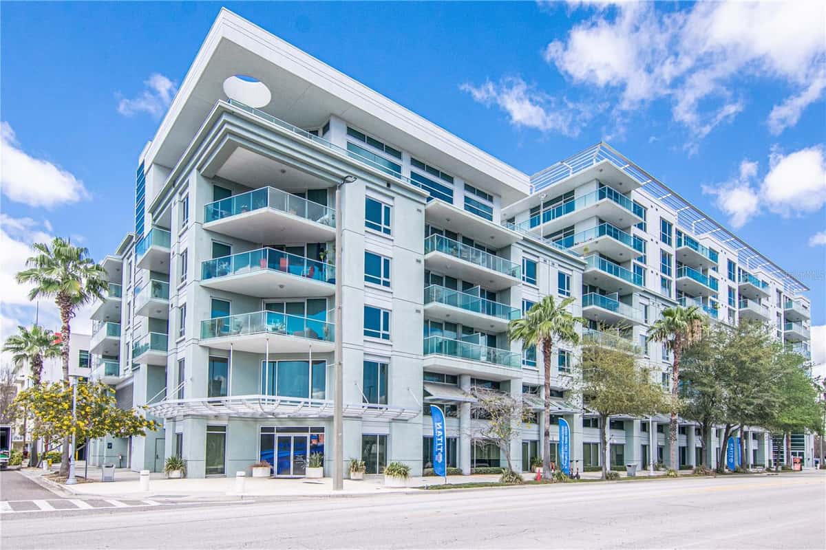 912 CHANNELSIDE DRIVE