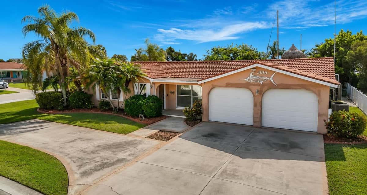 5016 MARLIN DRIVE