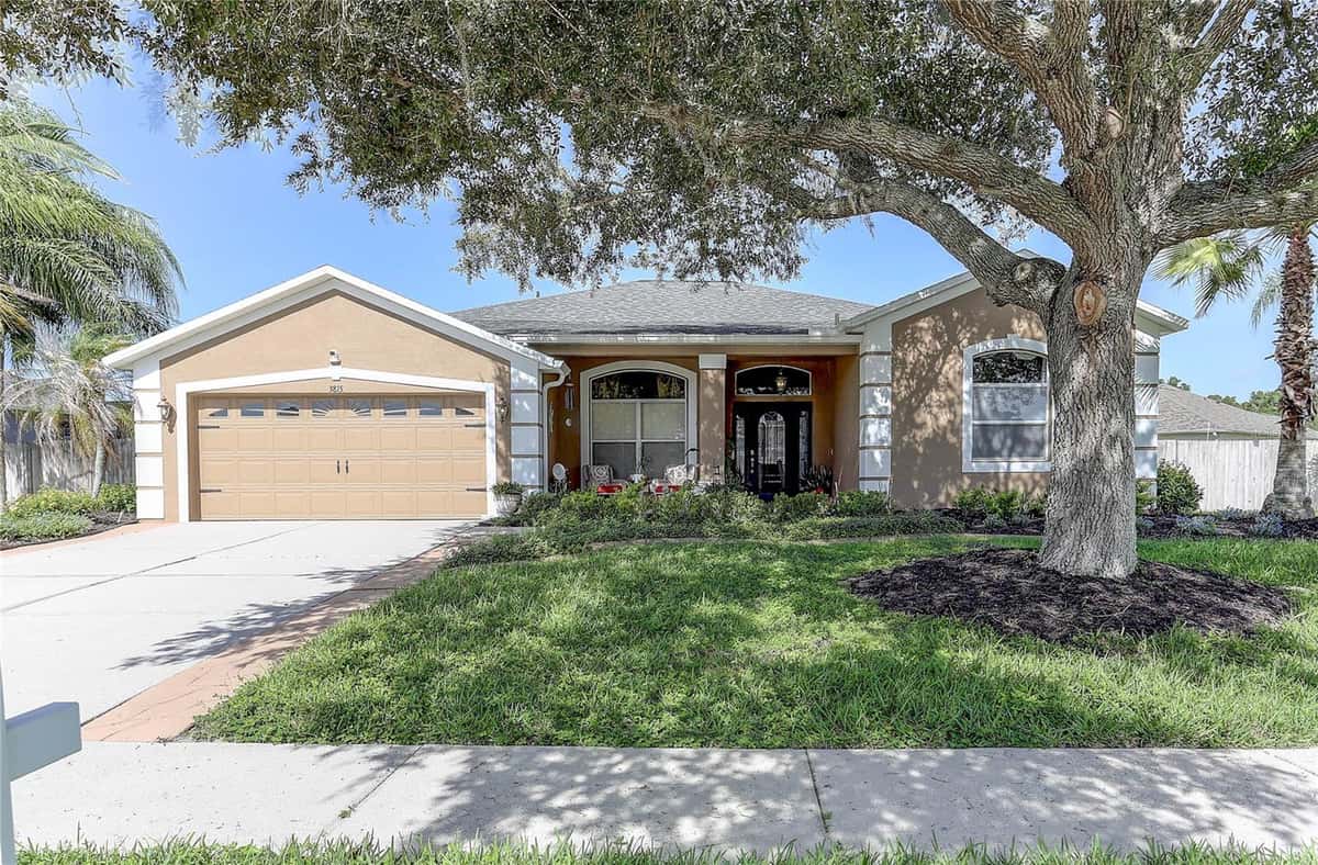 3815 RED BLUFF CT