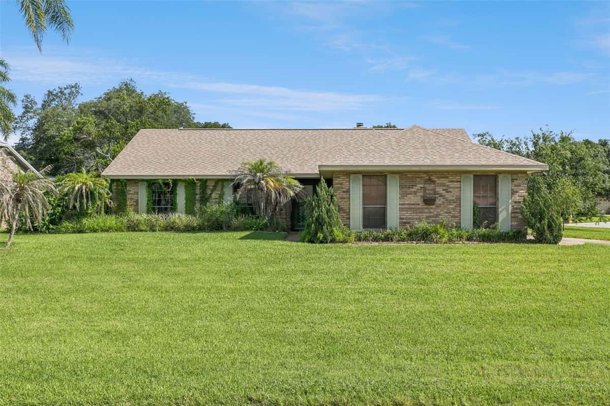 4 BASS LAKE DRIVE