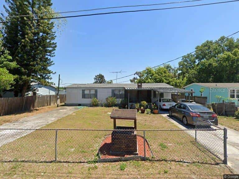 820 WATER OAKS DRIVE