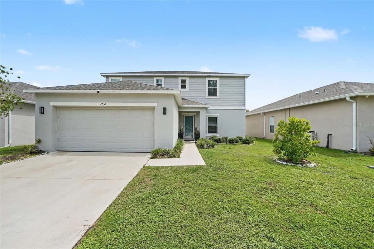 2051 ROSEWOOD CIRCLE