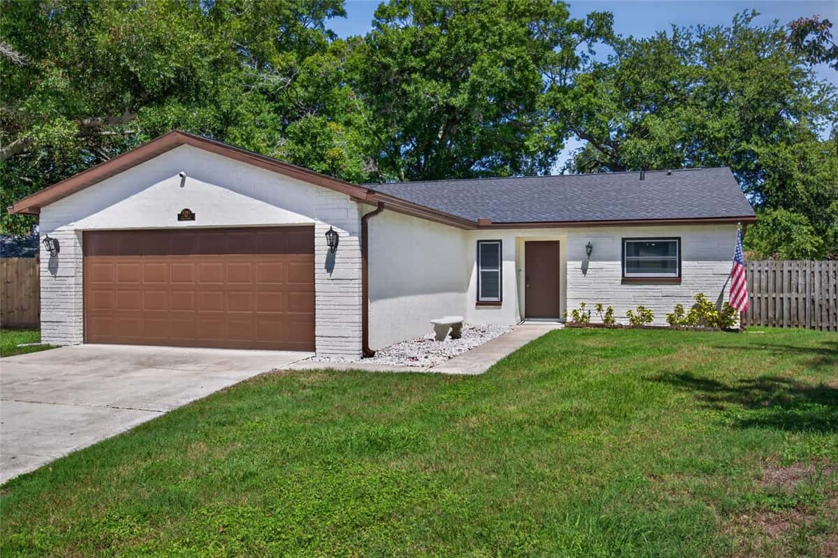 3281 BEAVER DRIVE