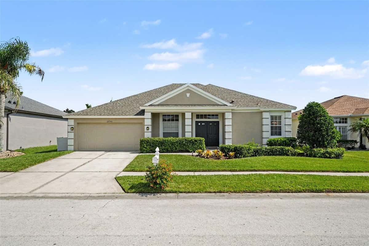 25741 RISEN STAR DR
